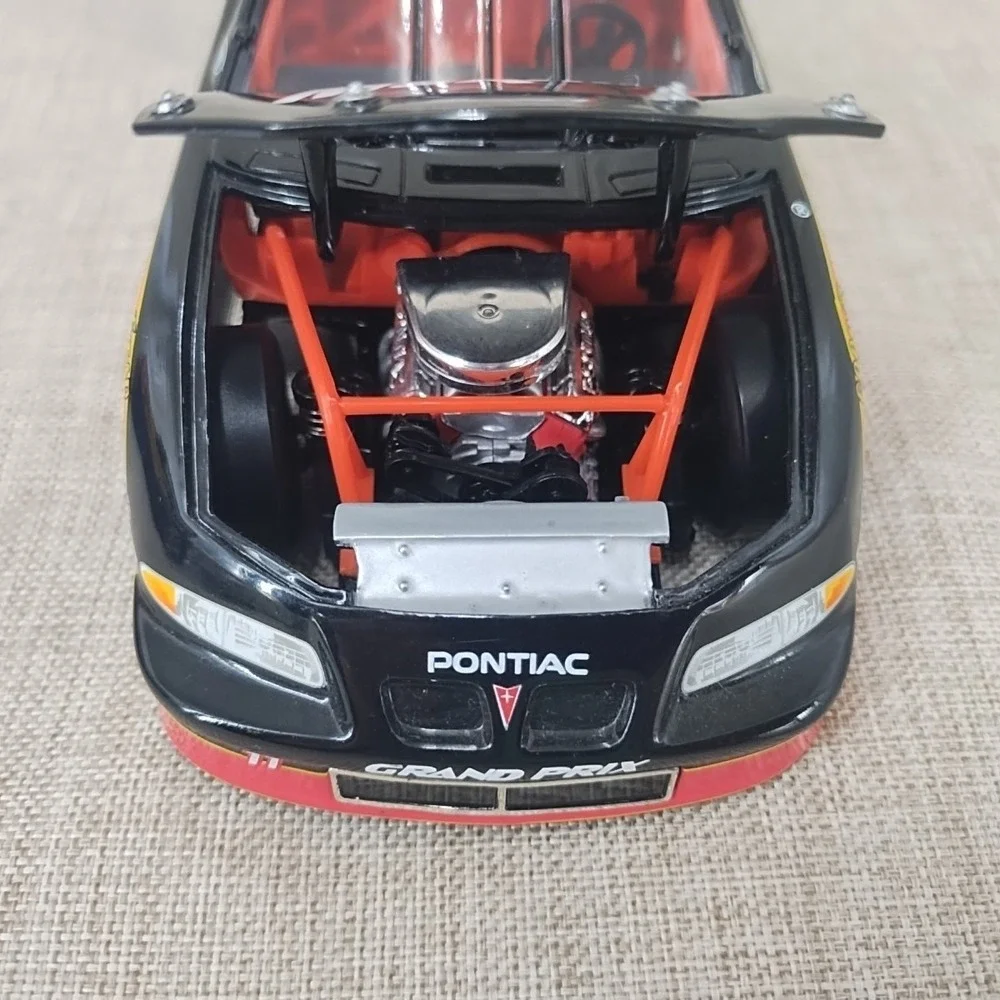 1:24 Action Diecast Jason Jarrett #11 Rayovac 2000 Pontiac Grand Prix Limited Ed